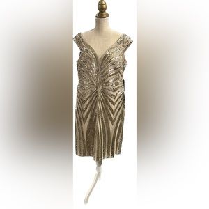 Vince Camuto Sequin gold dress - size 14W - New